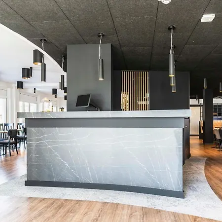 ホテル Abasto Feldmoching 3*